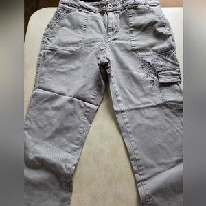 Like NEW LEE MISSES SZ 10 CROPPED Gray Straight Fit CARGOS WITH EMBROIDERY